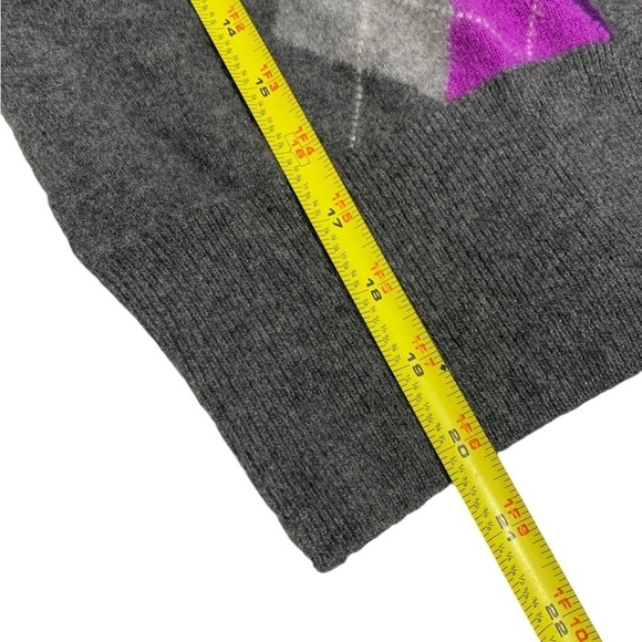 Women’s Gray Argyle Button Front Cashmere Sweater Cardigan - Picture 7 of 9